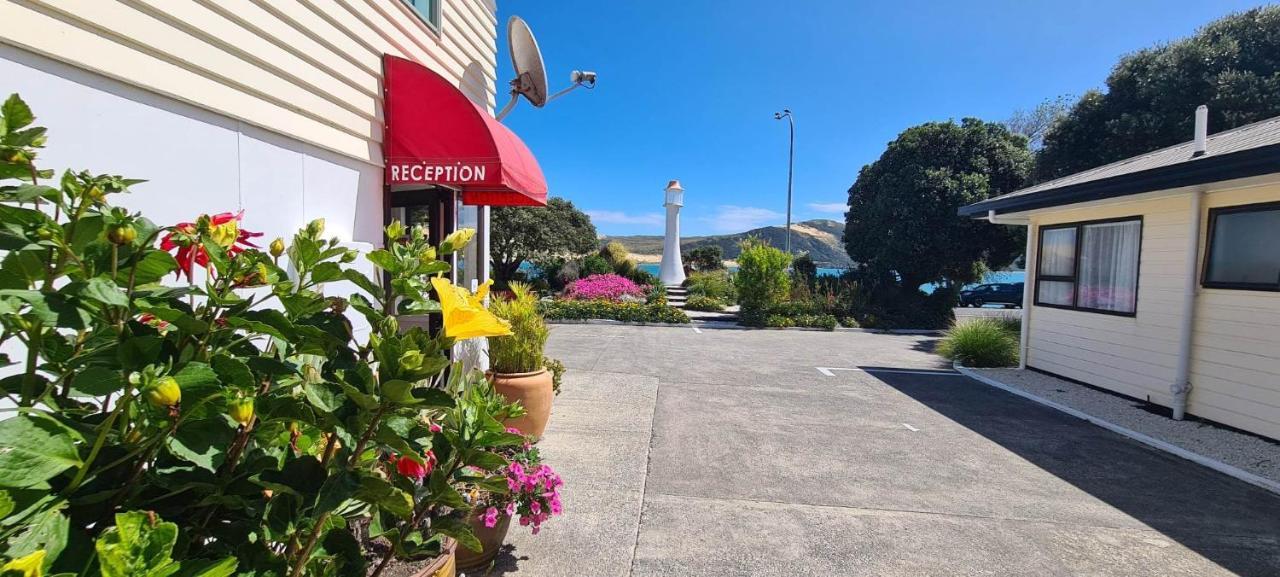 Opononi Lighthouse Motel エクステリア 写真